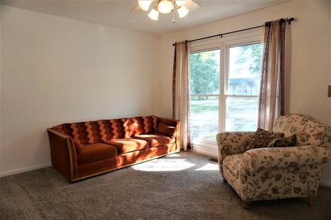 1306 Comanche Dr, Champaign, IL 61821 photo 7