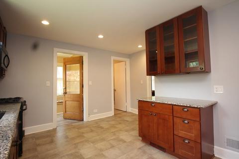 227 N Porter St, Elgin, IL 60120 photo 8