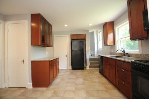 227 N Porter St, Elgin, IL 60120 photo 6
