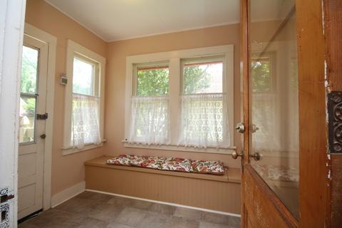 227 N Porter St, Elgin, IL 60120 photo 9