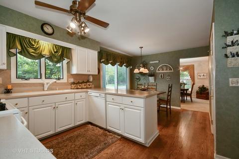 1657 Apache Dr, Naperville, IL 60563 photo 5