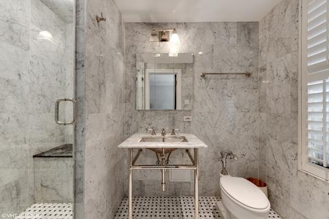 210 E Pearson St #2B, Chicago, IL 60611 photo 10