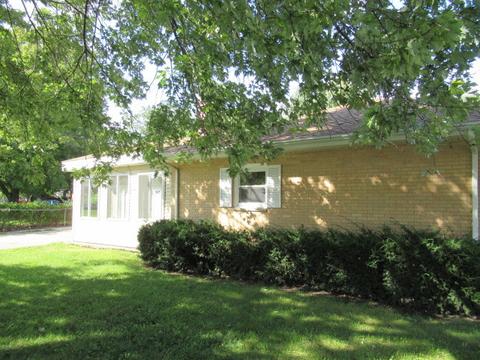 1501 Powers Ln, Champaign, IL 61821 photo 2