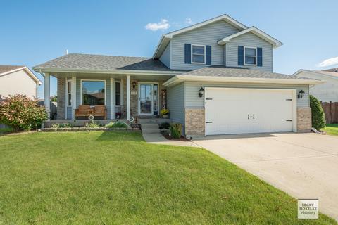 2112 Cumberland Dr, Plainfield, IL 60586 photo 1