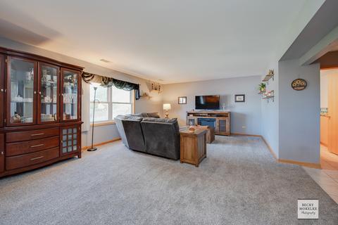 2112 Cumberland Dr, Plainfield, IL 60586 photo 11