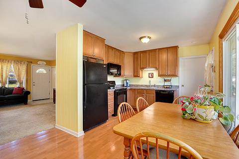 415 Westview St, Hoffman Estates, IL 60169 photo 6