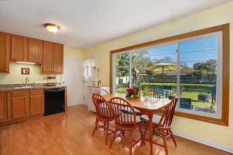 415 Westview St, Hoffman Estates, IL 60169 photo 9