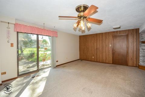 15421 Maple Ct, Oak Forest, IL 60452 photo 12