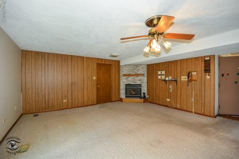 15421 Maple Ct, Oak Forest, IL 60452 photo 11