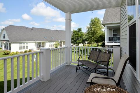 1008 Riviera Dr, Elgin, IL 60124 photo 15