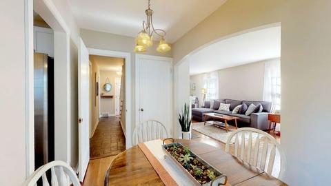 374 S Commonwealth Ave, Elgin, IL 60123 photo 7