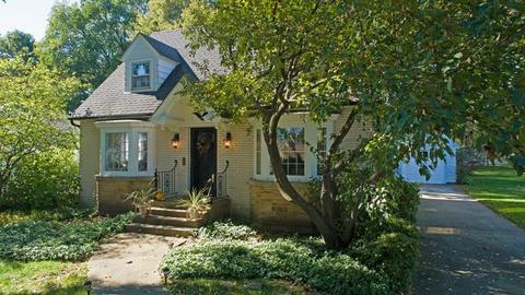 374 S Commonwealth Ave, Elgin, IL 60123 photo 26