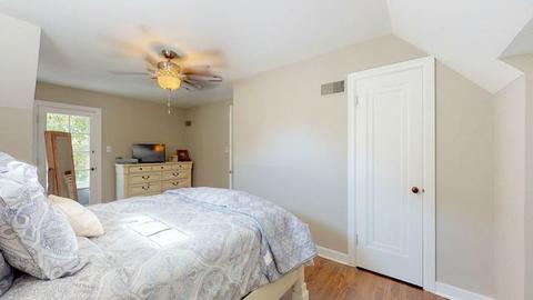 374 S Commonwealth Ave, Elgin, IL 60123 photo 15