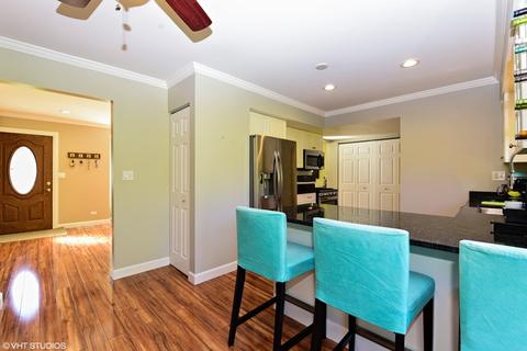 1055 Meghan Ave, Algonquin, IL 60102 photo 6