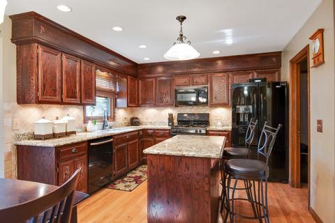 132 Pipers Dr, Bartlett, IL 60103 photo 6