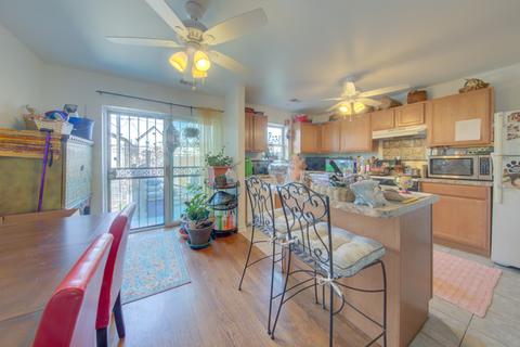 646 E Bowen Ave, Chicago, IL 60653 photo 3