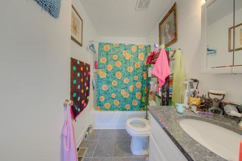 646 E Bowen Ave, Chicago, IL 60653 photo 7