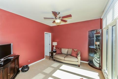 1120 Thousand Oaks Dr, Bartlett, IL 60103 photo 4