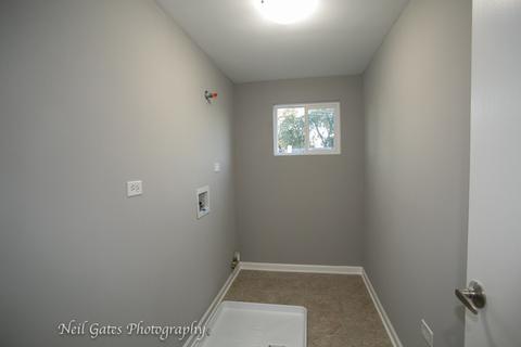 6821 W 88th Pl, Bridgeview, IL 60455 photo 21