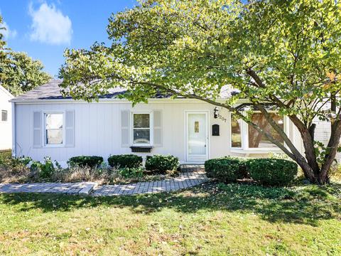 1207 Campbell Ave, Wheaton, IL 60189 photo 1