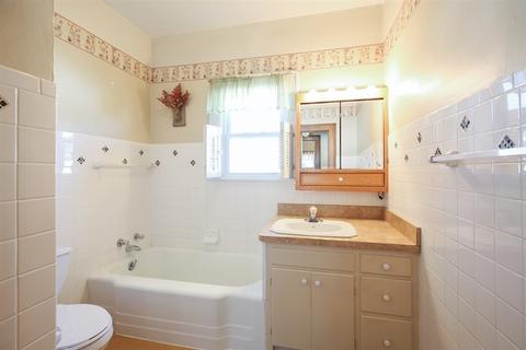 18237 Roy St, Lansing, IL 60438 photo 8