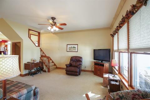 18237 Roy St, Lansing, IL 60438 photo 2