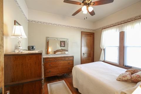 18237 Roy St, Lansing, IL 60438 photo 7