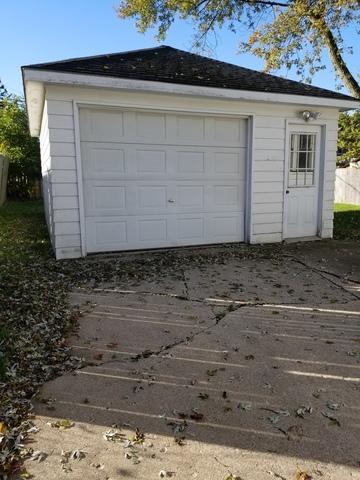 535 Forest Ave, Aurora, IL 60505 photo 8