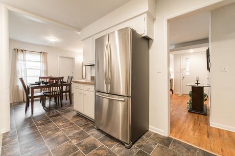 516 E High St, Sycamore, IL 60178 photo 10