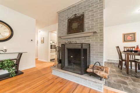 516 E High St, Sycamore, IL 60178 photo 7