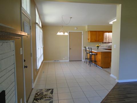 1172 W Exore Ln, Kankakee, IL 60901 photo 5