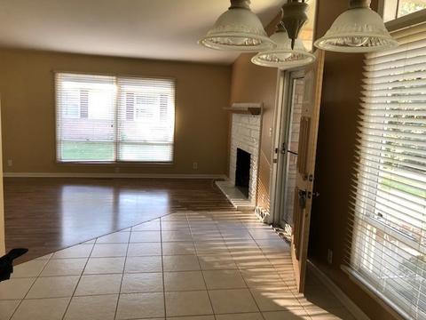 1172 W Exore Ln, Kankakee, IL 60901 photo 4