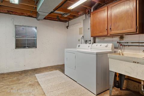 26 Inner Circle Dr, Des Plaines, IL 60016 photo 17