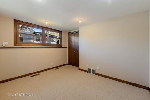 26 Inner Circle Dr, Des Plaines, IL 60016 photo 13