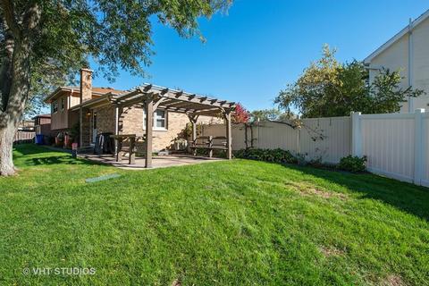 26 Inner Circle Dr, Des Plaines, IL 60016 photo 19