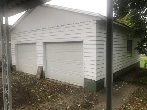 309 N Maple St, Elliott, IL 60933 photo 3