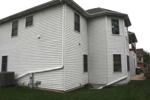 1852 Longfellow Ct, Berkeley, IL 60163 photo 3