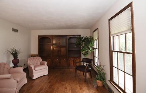 159 Christina Cir, Wheaton, IL 60189 photo 6