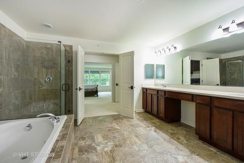 1676 Hickory Dr, Hoffman Estates, IL 60192 photo 16