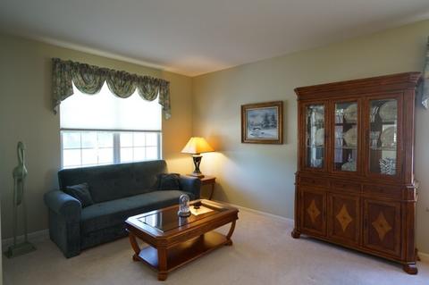 1827 Eton Dr, Hoffman Estates, IL 60192 photo 5
