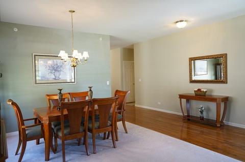 1827 Eton Dr, Hoffman Estates, IL 60192 photo 8