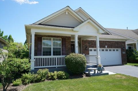 1827 Eton Dr, Hoffman Estates, IL 60192 photo 2