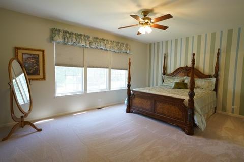 1827 Eton Dr, Hoffman Estates, IL 60192 photo 18