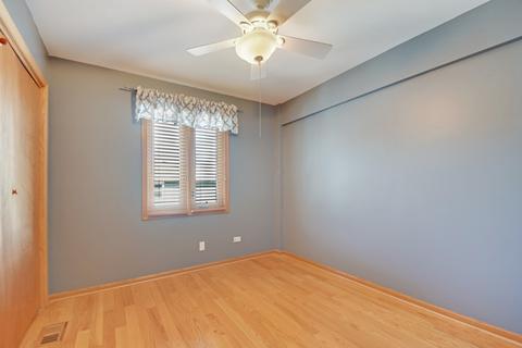 1327 E Dunslow Ln, Lockport, IL 60441 photo 26