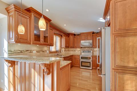 1327 E Dunslow Ln, Lockport, IL 60441 photo 10