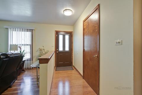 138 N Hickory Ave, Bartlett, IL 60103 photo 4