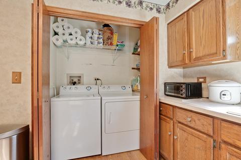 138 N Hickory Ave, Bartlett, IL 60103 photo 21