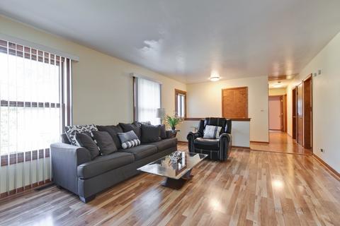 138 N Hickory Ave, Bartlett, IL 60103 photo 8