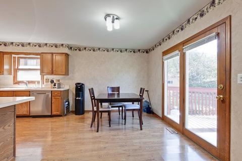 138 N Hickory Ave, Bartlett, IL 60103 photo 12