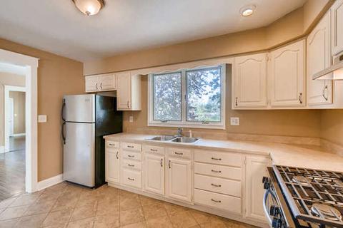 105 Oak St, Elgin, IL 60123 photo 11